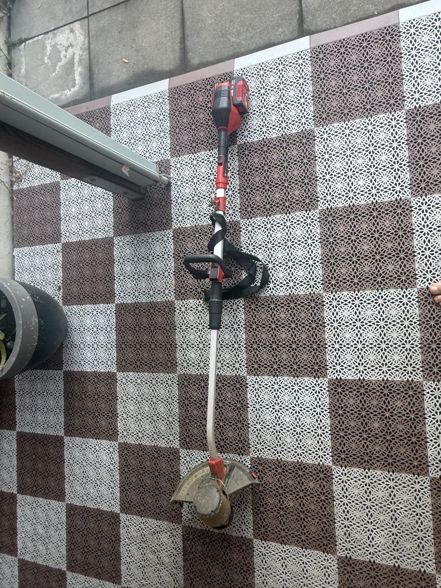 Einhell Tondeuses à gazon: Einhell Akku Trimmer  – D'occasion à stans par zie_m2nf