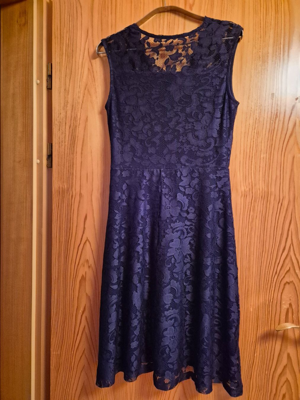 Vestiti: Schönes dunkelblaues Spitzenkleid – Usato da Walenstadt venduto da grischalounge1 1