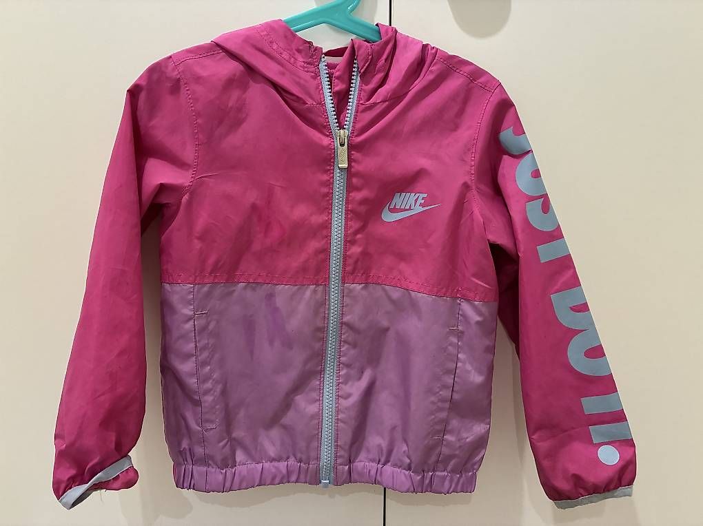 Jacken: Veste Nike 3 4 ans  – Gebraucht aus Savigny von stestuz