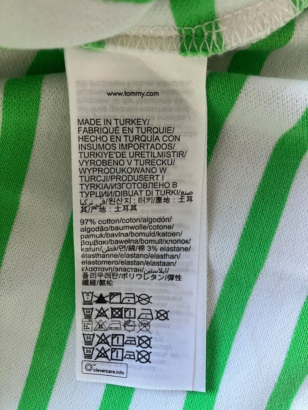 Tommy Hilfiger Magliette Polo: Poloshirt Tommy Hilfiger / Tshirt XS – Nuovo (secondo la descrizione) da Bachenbülach venduto da jul_bsw9 3