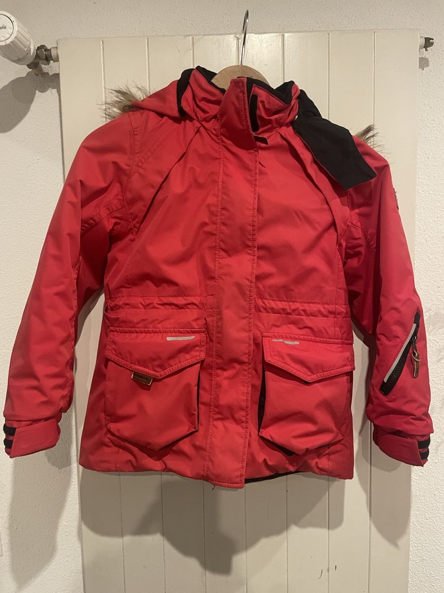 Reima Giacche & Cappotti: Reima Winterjacke rot gr. 128 – Usato da Recherswil venduto da grafics