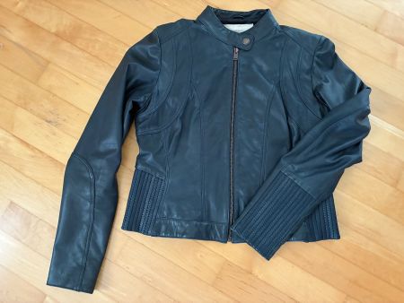 Damen Lederjacke blau mit Strukturdetails guter Zustand