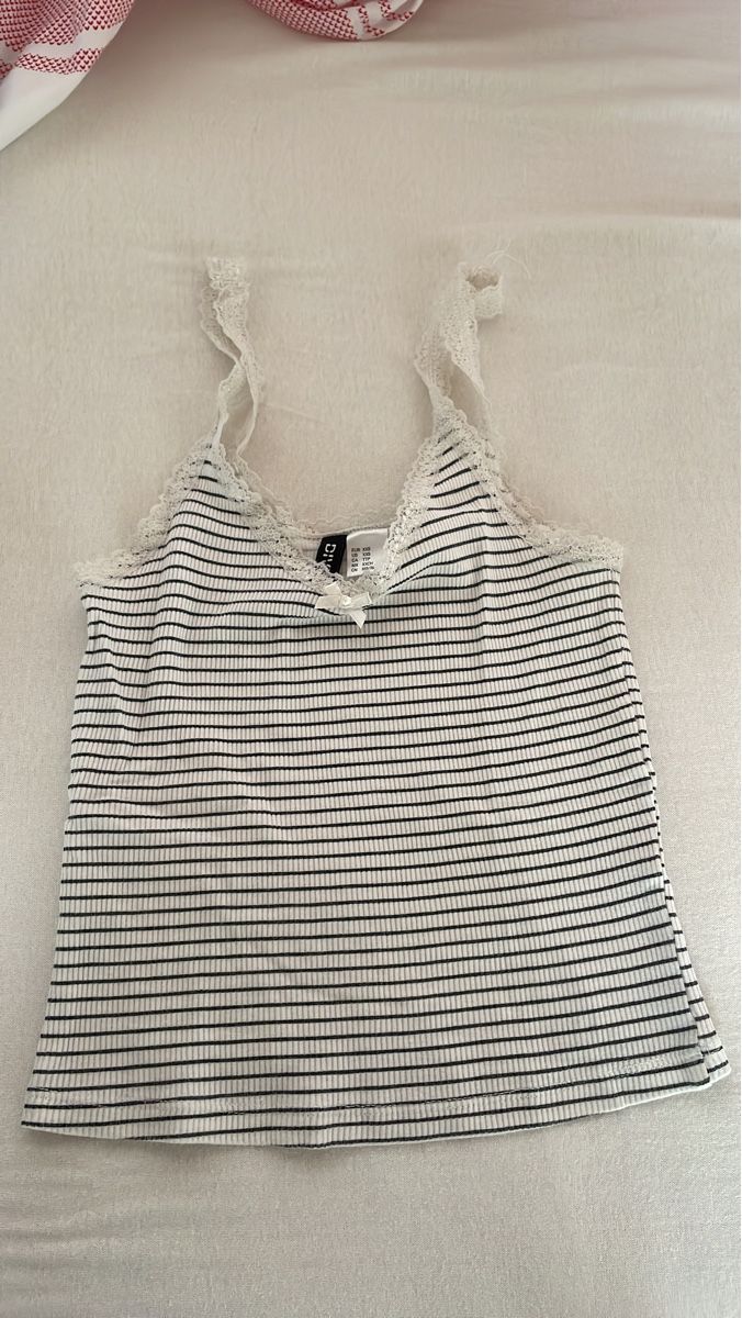H&M Top: Sommerliches Top mit Streifen – Usato da Salez venduto da jum_zx7w