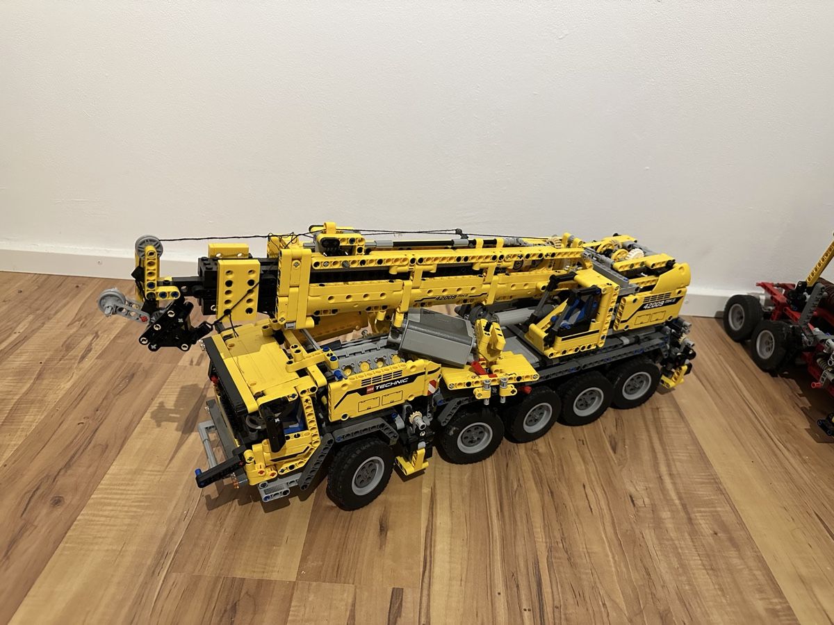 Lego Giocattoli: Lego Technic Schwerlast Kran 42009 – Difettoso da Bassersdorf venduto da Trampolin8634