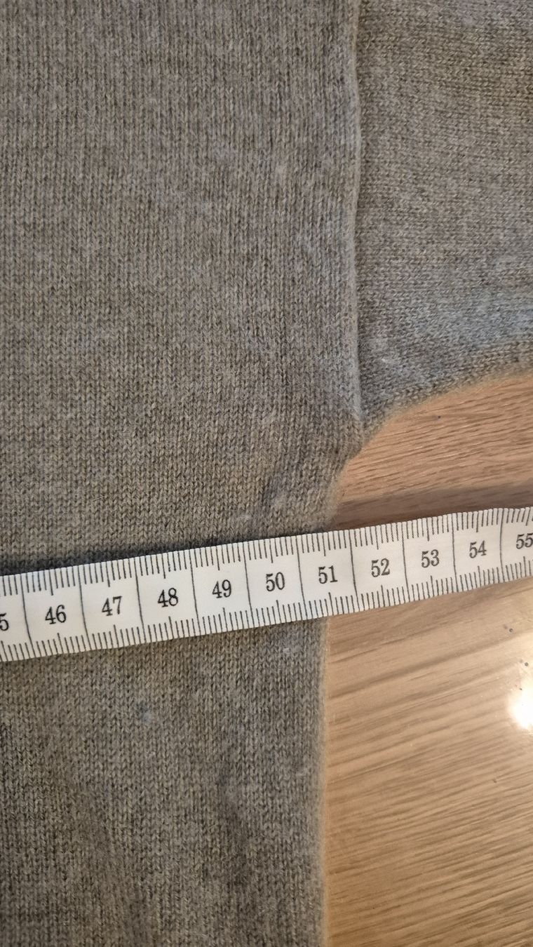 Uniqlo Pullover & Sweatshirts: Uniqlo Kaschmir Pullover beige Grösse M  – Gebraucht aus Winterthur von ann_7lxx 2