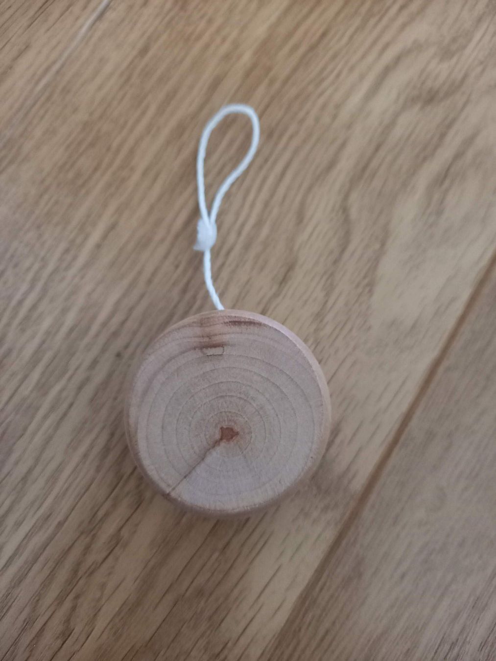 Spielzeuge: Schönes Holz Jo-Jo / Yo-Yo – Gebraucht aus Muttenz von Chipsy2009