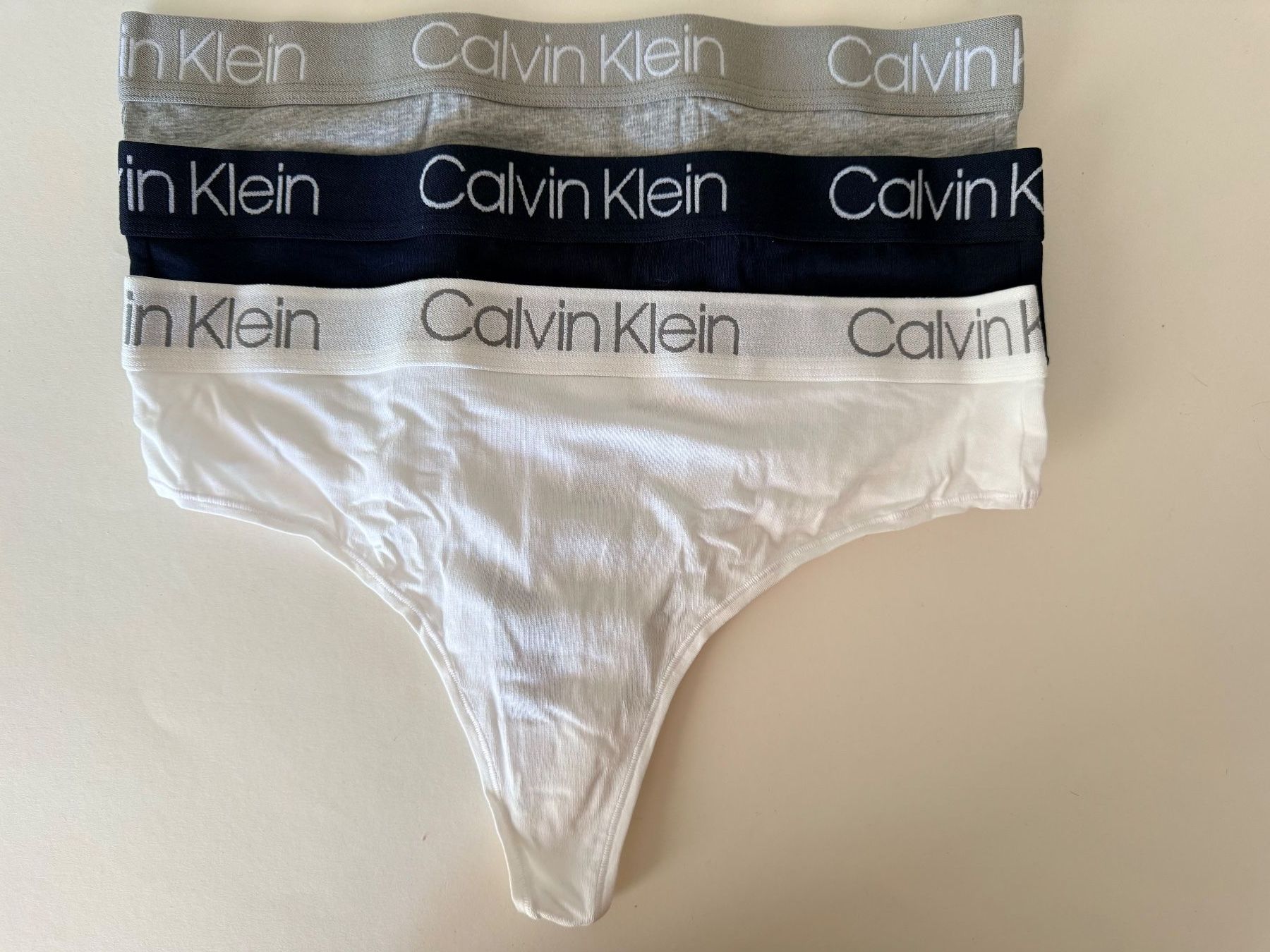 Altra biancheria intima: CALVIN KLEIN, High Waist String, Grösse L, 3 Stück – Nuovo e nell'imballaggio originale da Rudolfstetten venduto da gst_g7xl 3