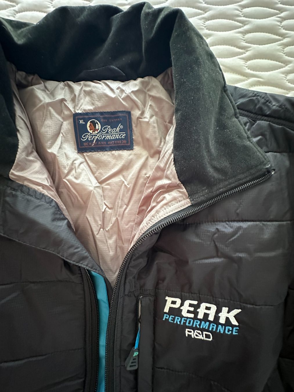 Peak Performance Giacche: Peak Performance Isolationsjacke Black Light XL – Usato da Oberkirch LU venduto da morpheus06 1