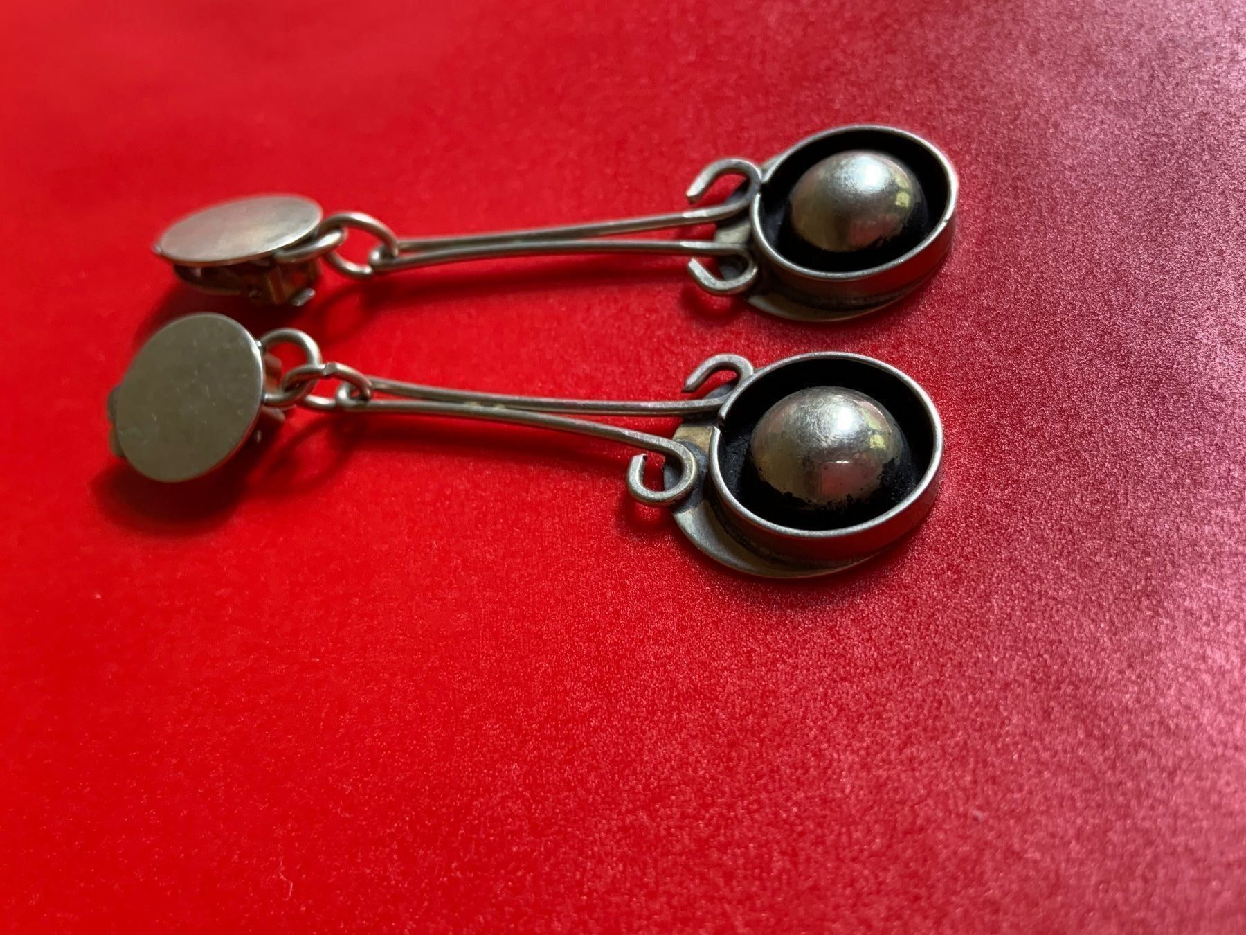 Orecchini pendenti & Orecchini a lobo: Ohrenringe silber halbkugel clips – Usato da Dittingen venduto da Bellevista 1