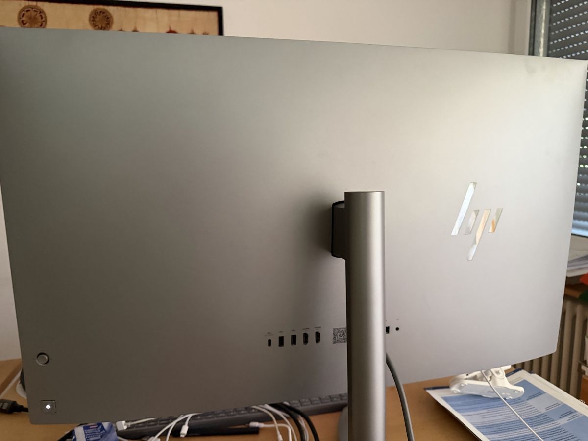 Hewlett Packard PC: HP OmniStudio - Display defekt – Difettoso da Zürich venduto da zauberwcg 1