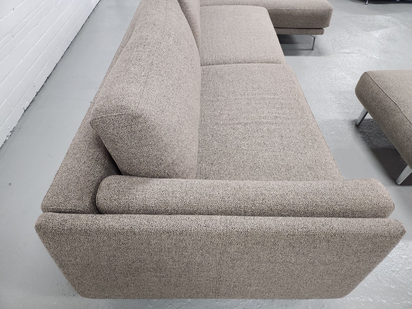 Leolux Sofas: Leolux – Bellice Ecksofa + Hocker – Wie neu – Gebraucht aus Nijmegen von HermsenDesign 3