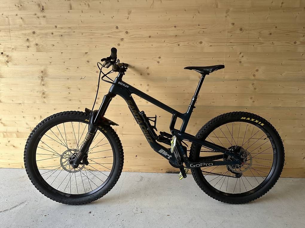 Santa Cruz Biciclette: Santa Cruz Nomad C V4 – Usato da Rechthalten venduto da nb27 1