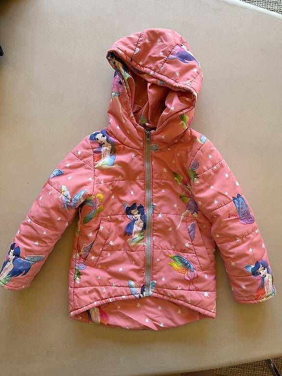 Vestes & Manteaux: Jacke Mädchen GR. 104 – D'occasion à Burgdorf par Aimee.R.