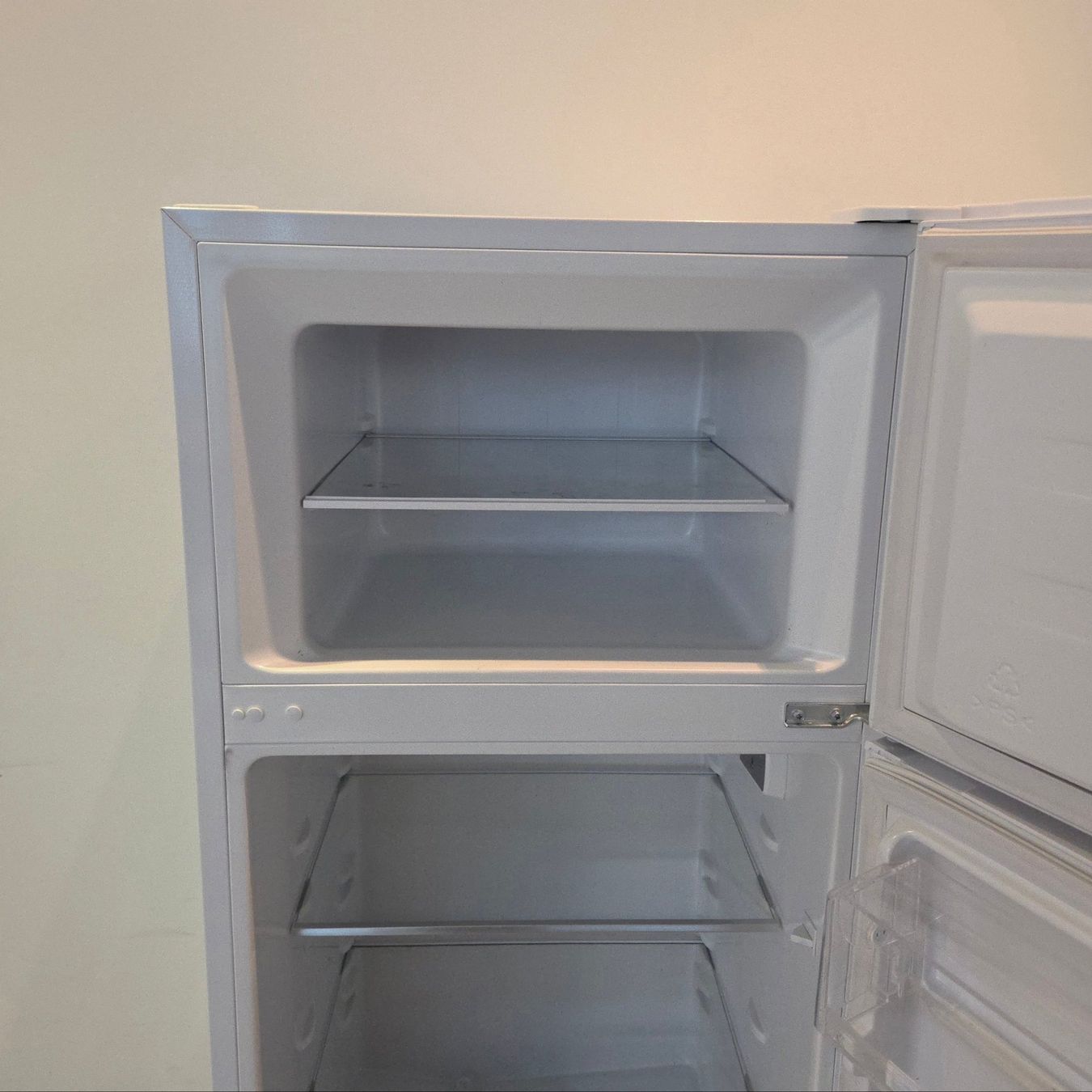 Electrolux Kühlschrank: Electrolux Kühl-Gefrierkombination – EJF1803F – Gebraucht aus Affoltern am Albis von Zapro 3