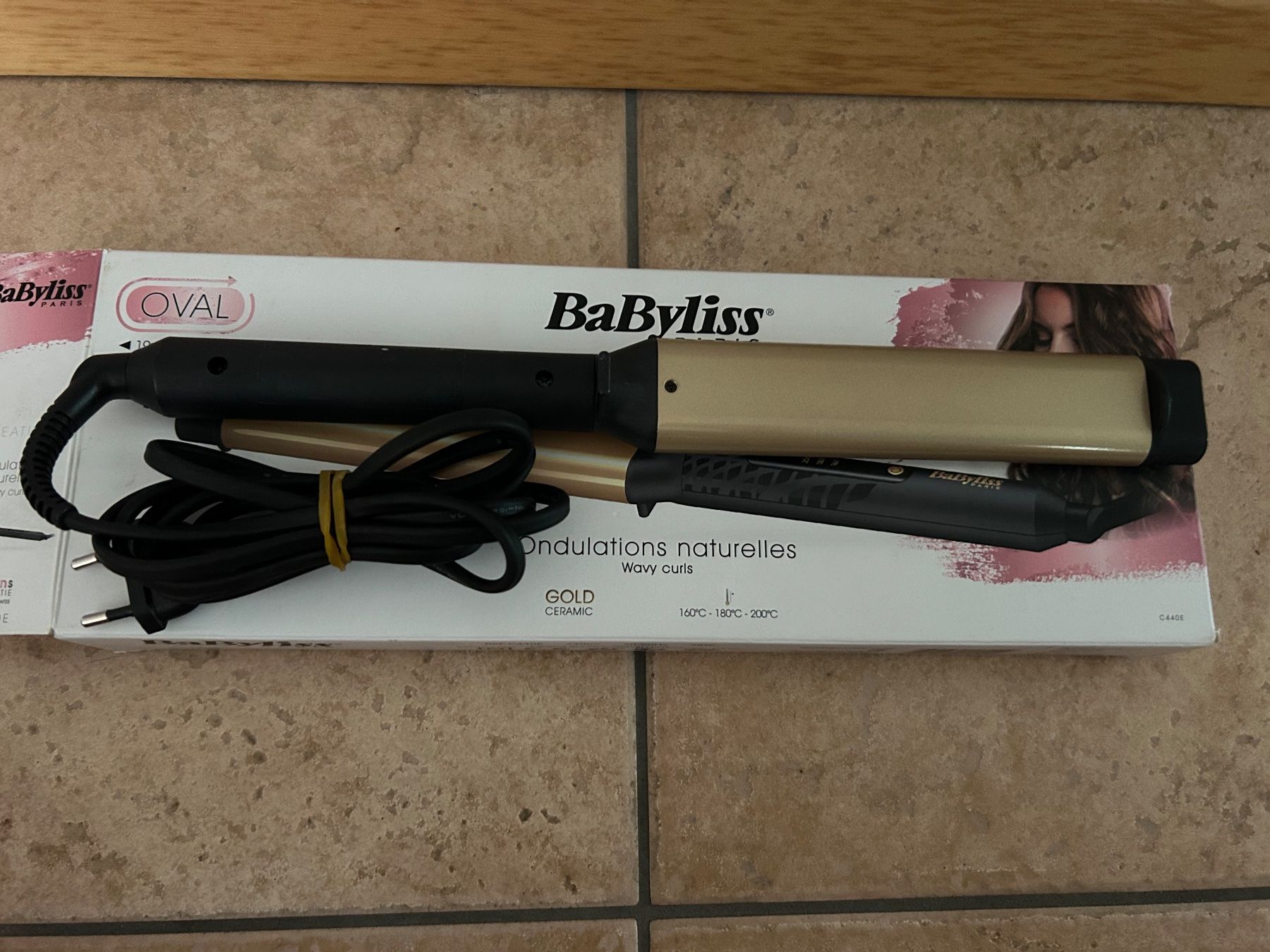 BaByliss Piastre & Arricciacapelli: BaByliss Creative Oval Wand Lockenstab – Nuovo (secondo la descrizione) da Oberkulm venduto da angela_05 3