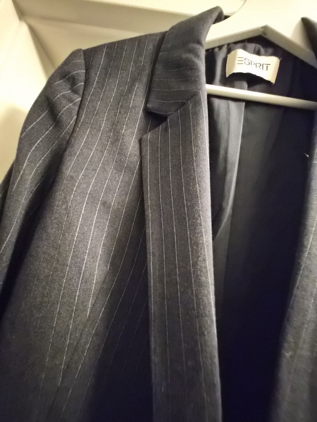 Esprit Giacche: Esprit Damenblazer, Gr. 40, Top Zustand – Nuovo (secondo la descrizione) da Schwarzenberg LU venduto da LadySecondhand 2