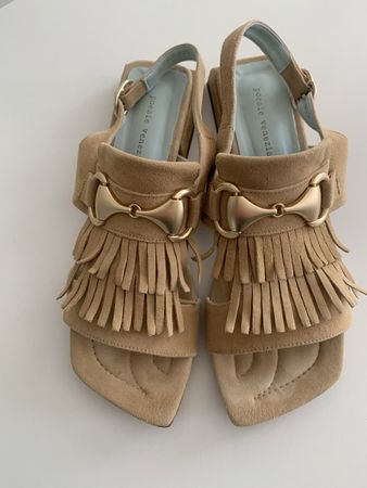 Sandale
