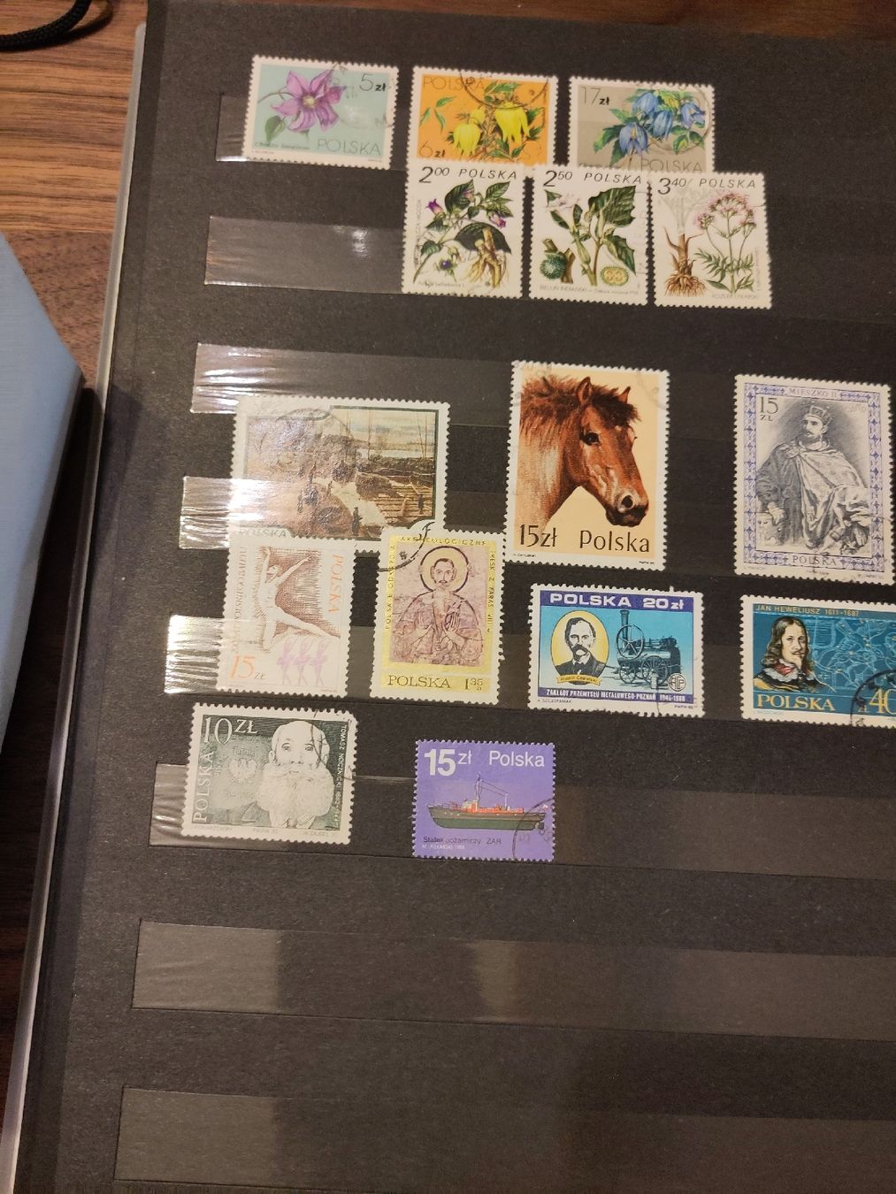 Tutti i francobolli: 400 alte Briefmarken – Usato da Bachs venduto da maykelrk 6