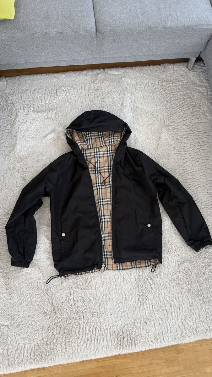 Jacken: Burberry Windbreaker reversible Grösse L – Gebraucht aus St. Gallen von LeonMatteon1879