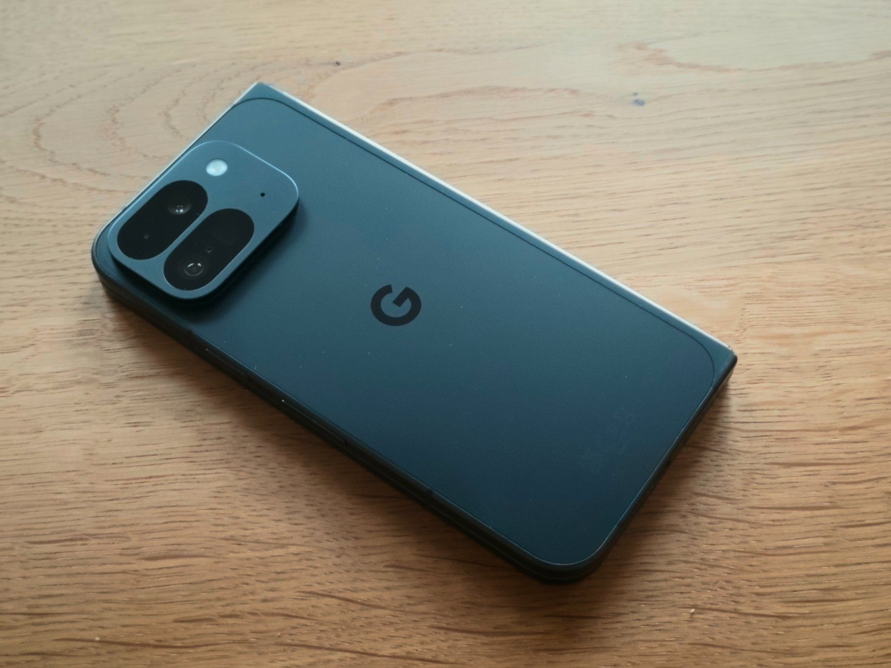 Google Telefoni cellulari / Smartphones: Google Pixel 9 Pro Fold, 512 GB, neue Hülle, gratis Versand – Usato da Baden venduto da Hexenhammer 4
