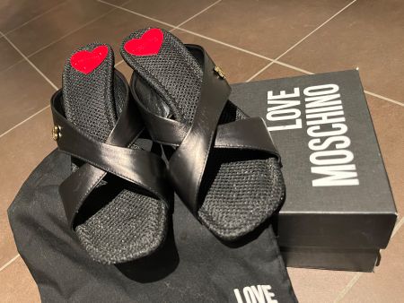 Love Moschino Pumps/ Mules Gr. 39