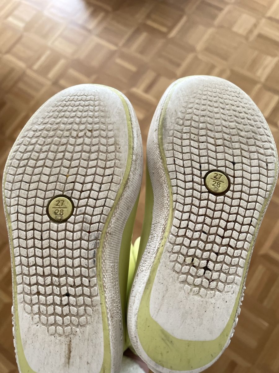 Decathlon Scarpe per ragazzi: Regenstiefel Décathlon t27/28 – Usato da Zürich venduto da mar_v6jf 2
