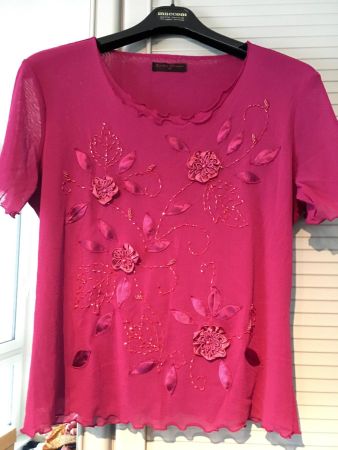 Bluse Gr. 42 - 44 STICKEREI sehr hoher Neupreis