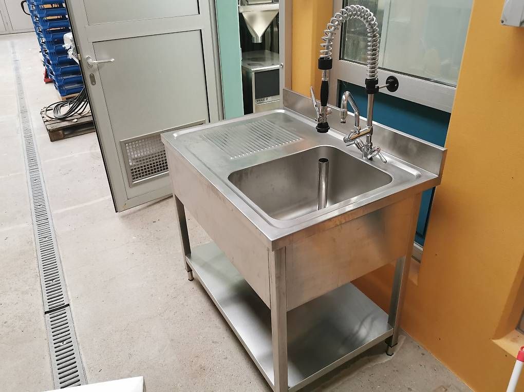 Lavabi & lavandini: Plonge un bac avec égouttoir et douchette – Usato da St-Aubin FR venduto da sme_nw6w 2
