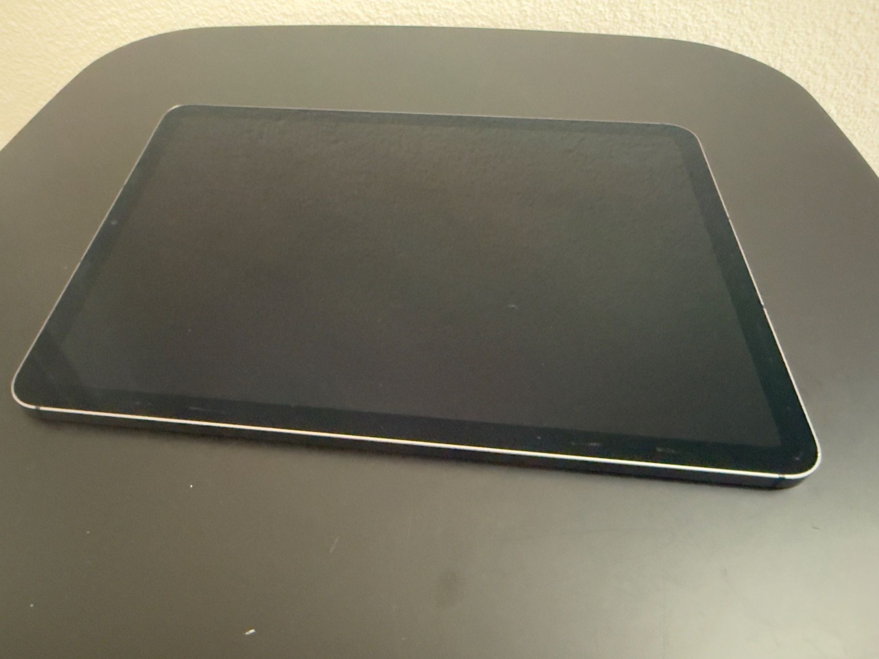 Apple Tablettes PC: Apple iPad Air, SpaceGrey, Cellular, Problem mit Akku – D'occasion à Wettingen par Jasper73 2
