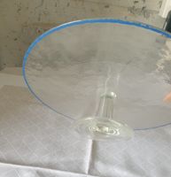 Coupe à fruits ou plat de présentation en verre