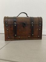 Schatzkiste aus Holz