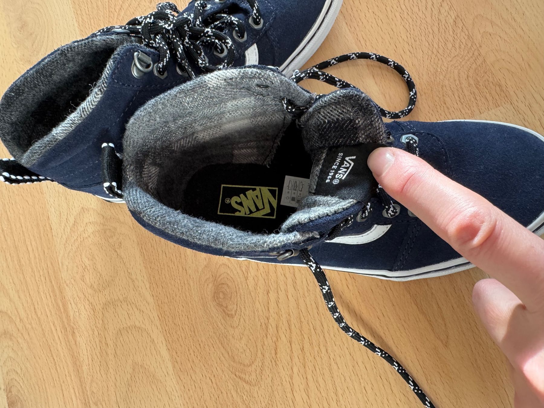 Vans Chaussures garçon: Vans Grösse 33 NEU – Neuf (Voir description) à Dürrenäsch par 1kirs 3