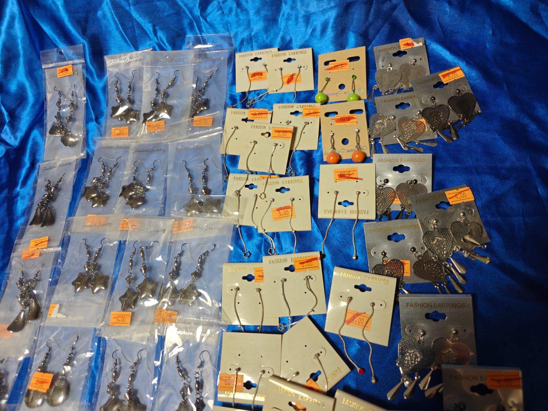 Sonstiger Schmuck: Konvolut Modeschmuck Ohrringe – Neu und originalverpackt aus Gutenswil von Vulcano21 3