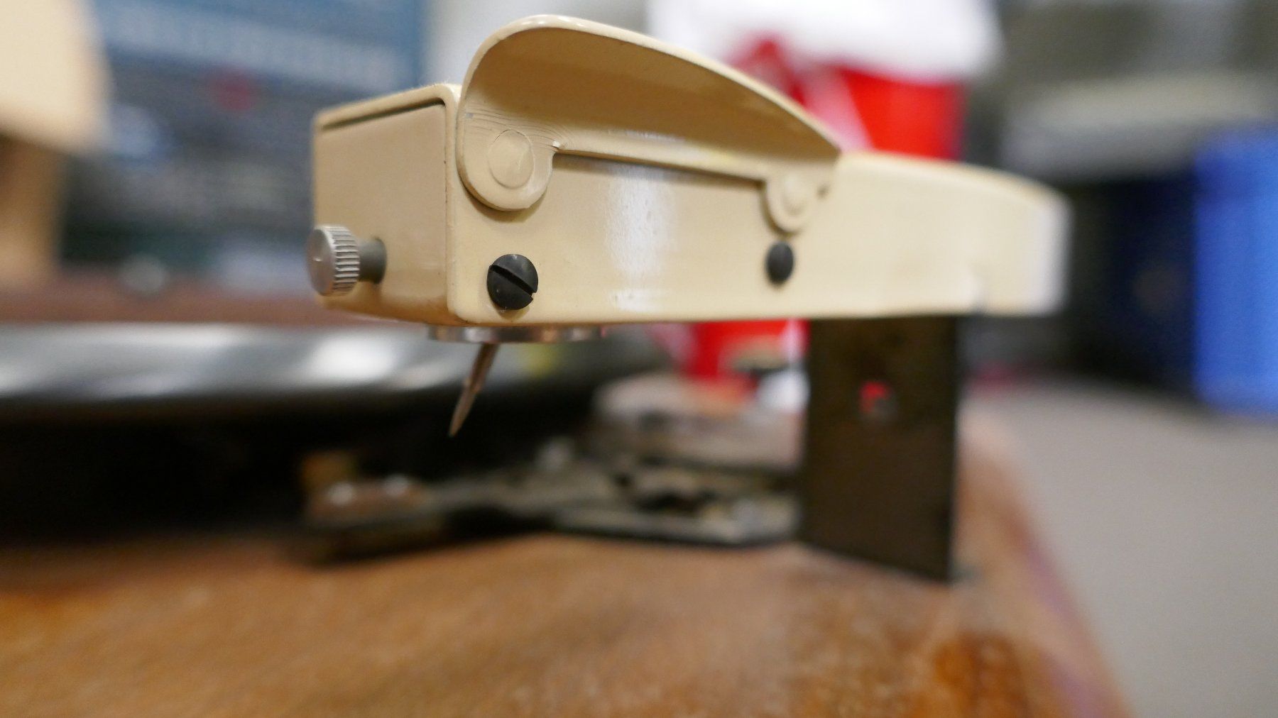 Thorens Giradischi: Antiker Thorens Plattenspieler – Difettoso da Wenslingen venduto da FairlightCMI 3