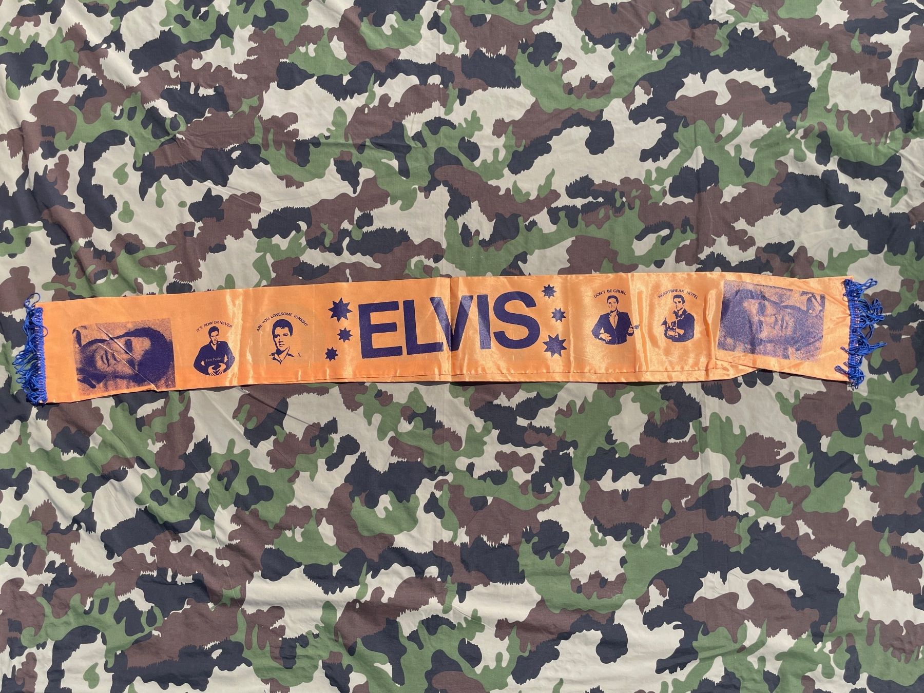 Foulards, Tücher & Schals: Vintage 60s Memorial Scarf Elvis double side – Neu (gemäss Beschreibung) aus Zürich von le_souk