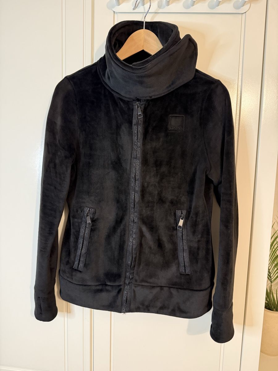 Bench Giacche: Bench fleece with a high funnel collar – Usato da Wollerau venduto da kit_fn7p