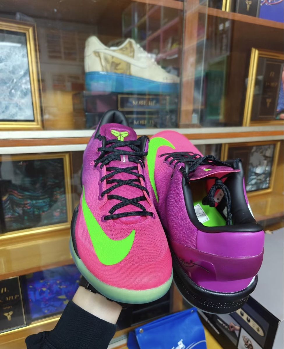 Nike Scarpe da uomo: nike kobe 8 protro mambacurial size46 – Usato da Zürich venduto da zha_bs5p