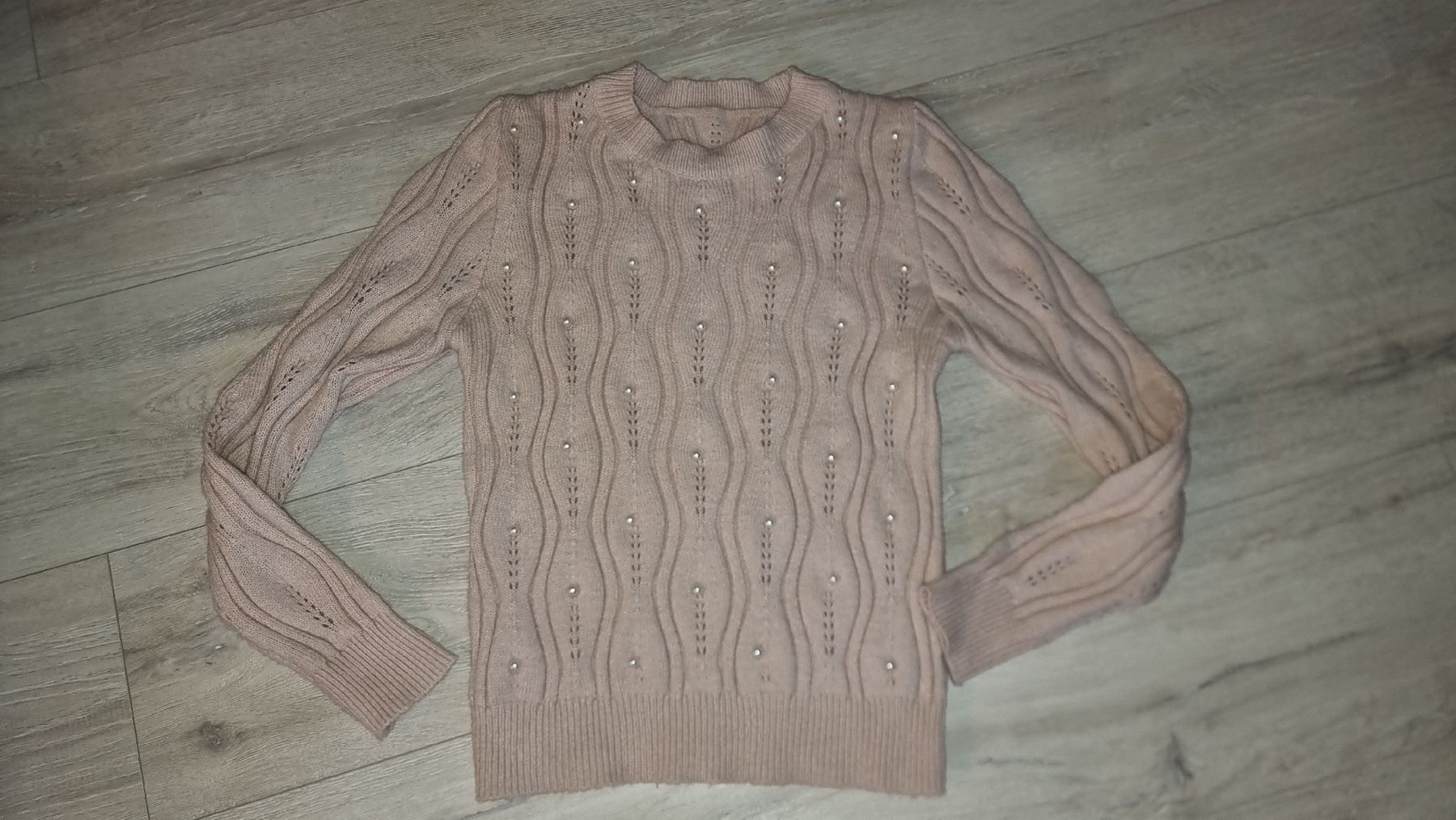Maglioni & Felpe: Rosa Strickpullover mit Perlen, Grösse 36, neuwertig – Nuovo (secondo la descrizione) da Wigoltingen venduto da Zuckerfee84