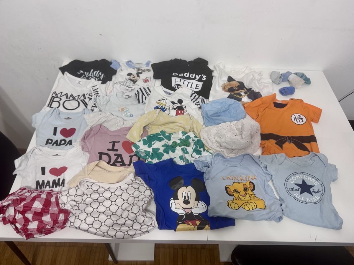 Vestiti & Gonne: 30 Stk Kinderkleidung 3/6 Monate – Usato da St.Gallen venduto da pep_2gfq