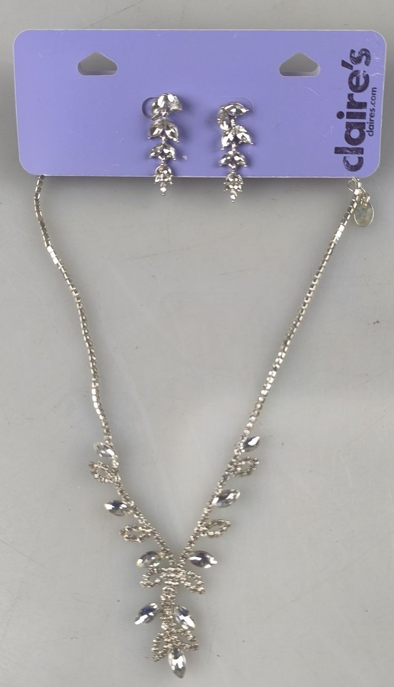Altri gioielli: Schmuckset von Claire's – Nuovo e nell'imballaggio originale da Rüti ZH venduto da Restwert_Rueti_ZH 1