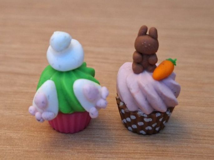 Case e mobili per bambole: Handmade Hasen Muffin – Nuovo (secondo la descrizione) da Zürich venduto da HandmadeTinyFood