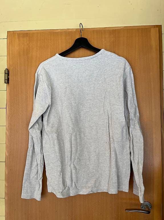 Maglioni & Felpe: DC Shoes Longsleeve Grau – Usato da Bad Ragaz venduto da lea__d. 2