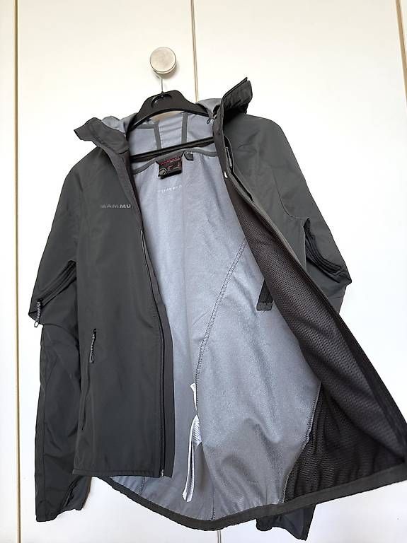 Mammut Giacche: Mammut Ultimate Light SO Hooded Softshelljacke gr S – Nuovo (secondo la descrizione) da Zürich venduto da Altruisti 2