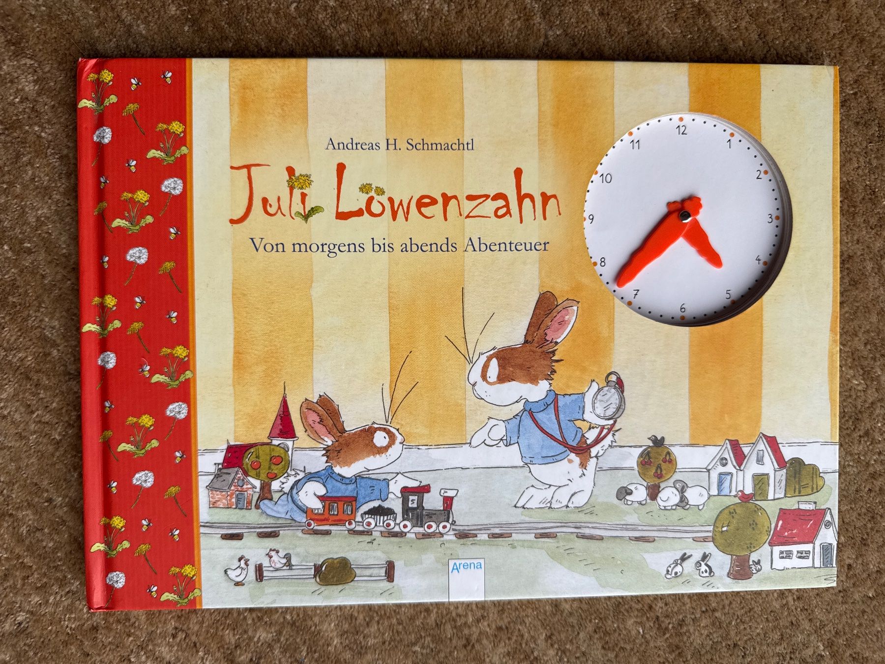 Libri: Juli Löwenzahn - Von morgens bis abends Abenteuer – Nuovo (secondo la descrizione) da Aarau venduto da Kilauea