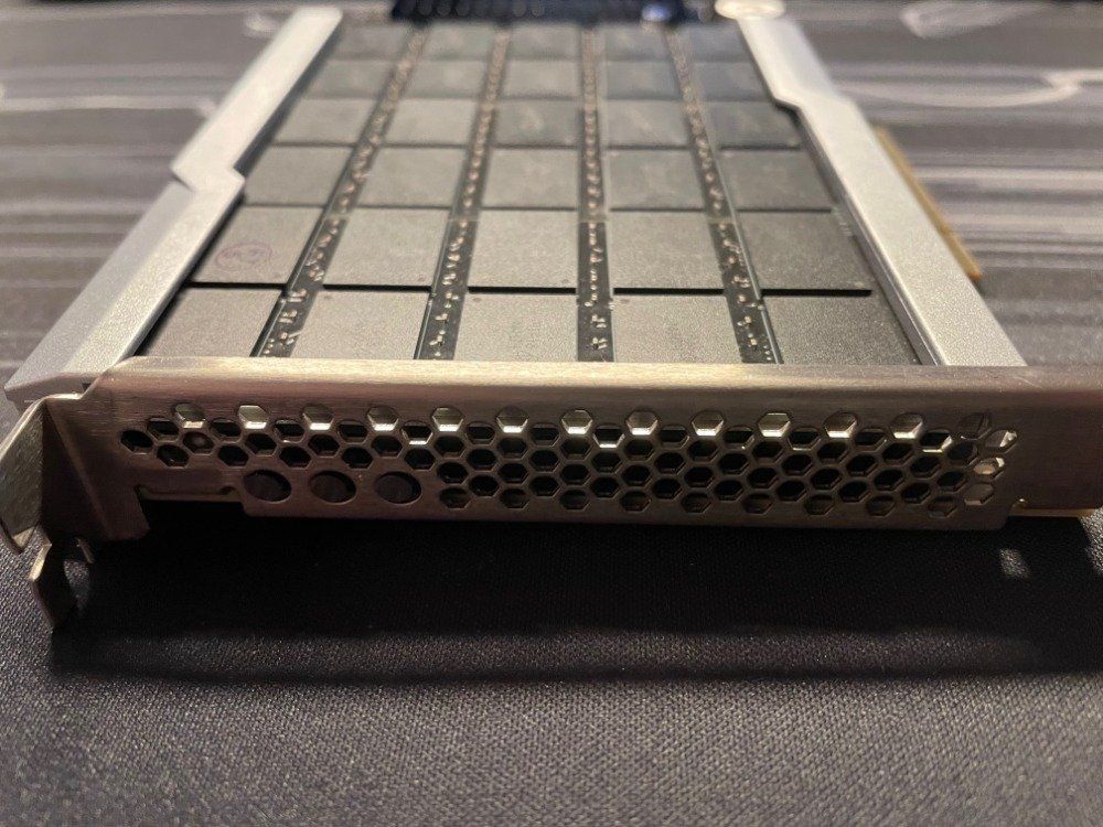 Hewlett Packard Dischi rigidi: HP 3000GB PCIe ioDrive2 – Usato da Gland venduto da nrcsantos 2