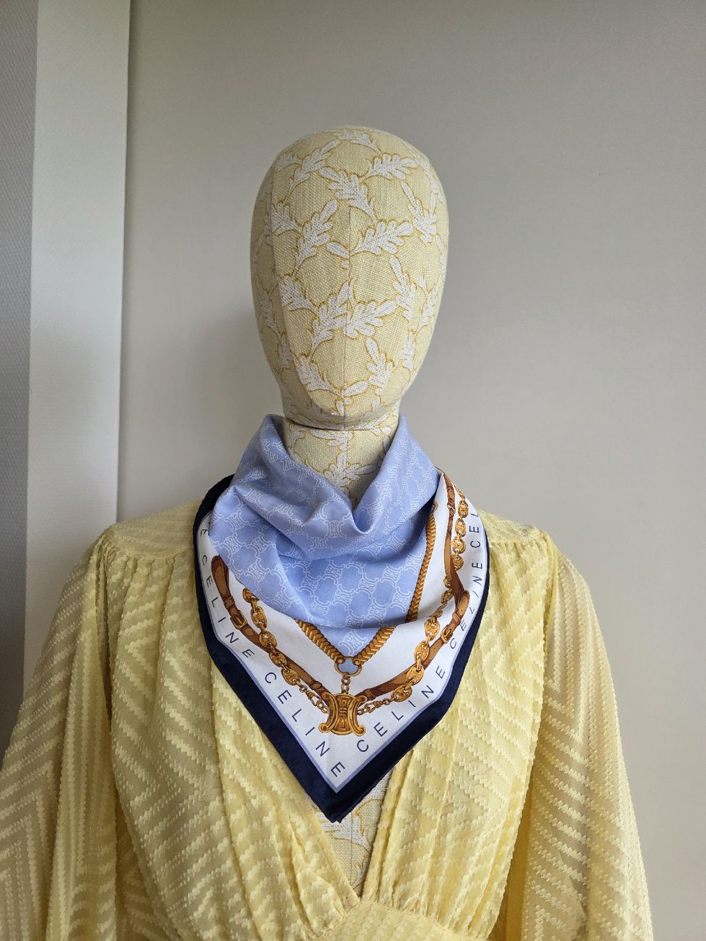Celine Foulard & Sciarpe: Celine Baumwolltuch 50x50 cm Neu – Nuovo e nell'imballaggio originale da Zürich venduto da LIMAR 4