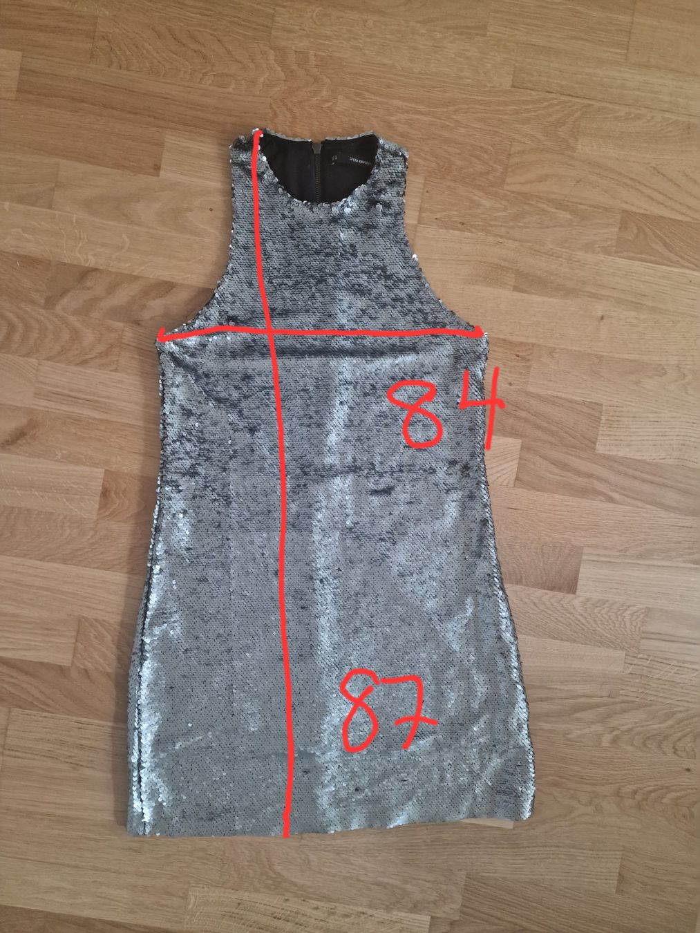 Kleider: Silbriges Paillettenkleid – Gebraucht aus Zürich von ale_bg2x 3