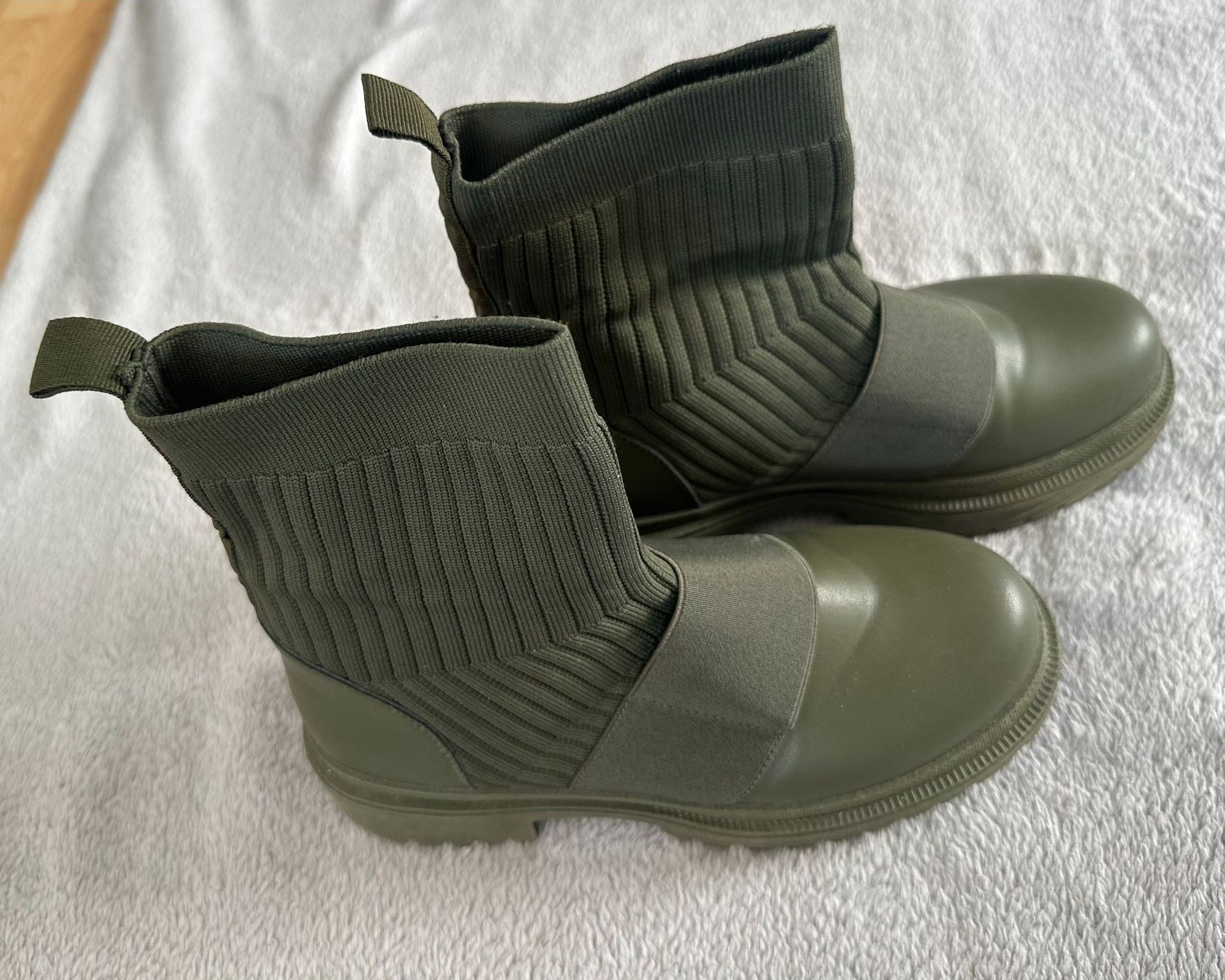 Damenschuhe: Stiefeletten, Olivgrün – Gebraucht aus Niederglatt ZH von Polobunny 1
