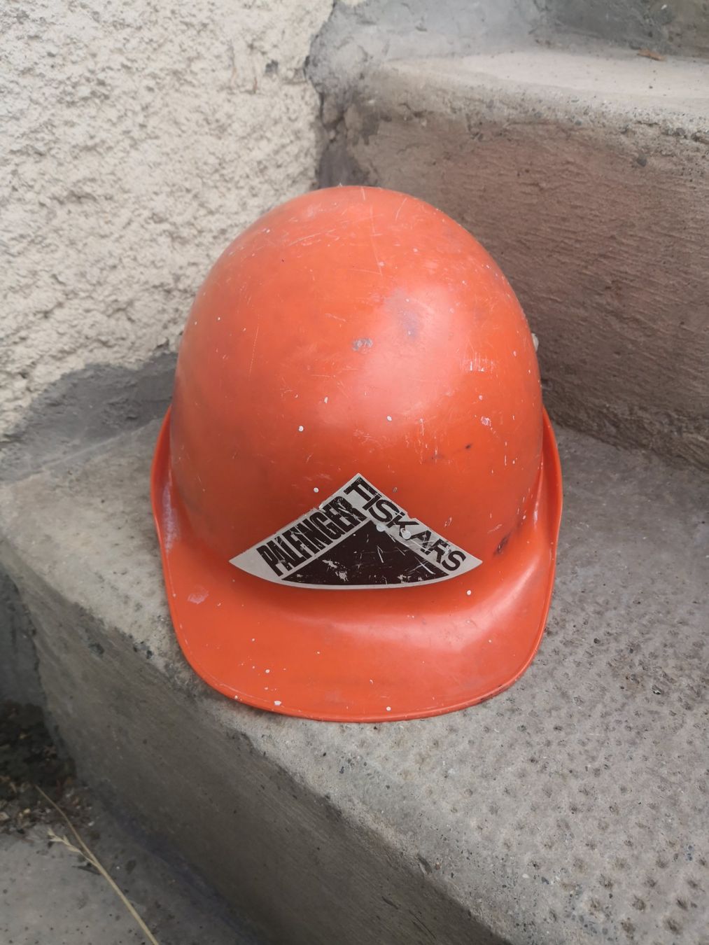 Protezione per viso e udito: Helm PALFINGER FISKARS 1972 – Usato da Monthey venduto da 19_karen_84