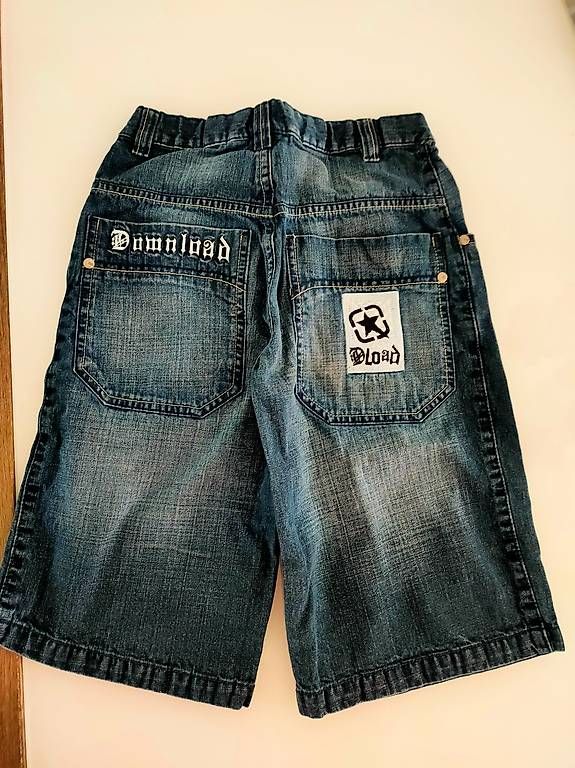 Jeans: Pantaloncini jeans diverse taglie  – Usato da Bellinzona venduto da mar_b5cp 2